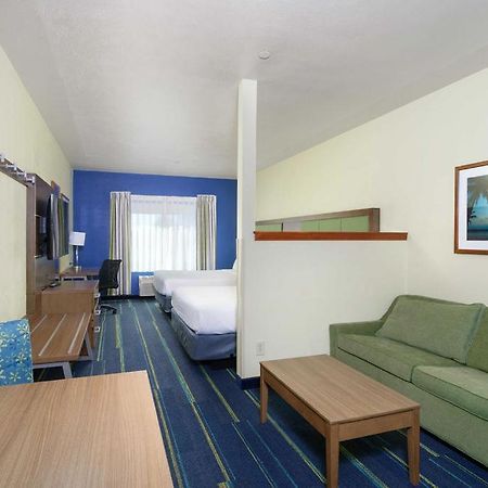 Hayden Triple Play Resort Hotel & Suites מראה חיצוני תמונה