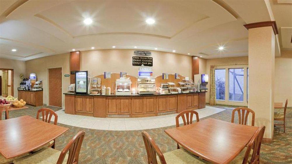 Hayden Triple Play Resort Hotel & Suites מראה חיצוני תמונה