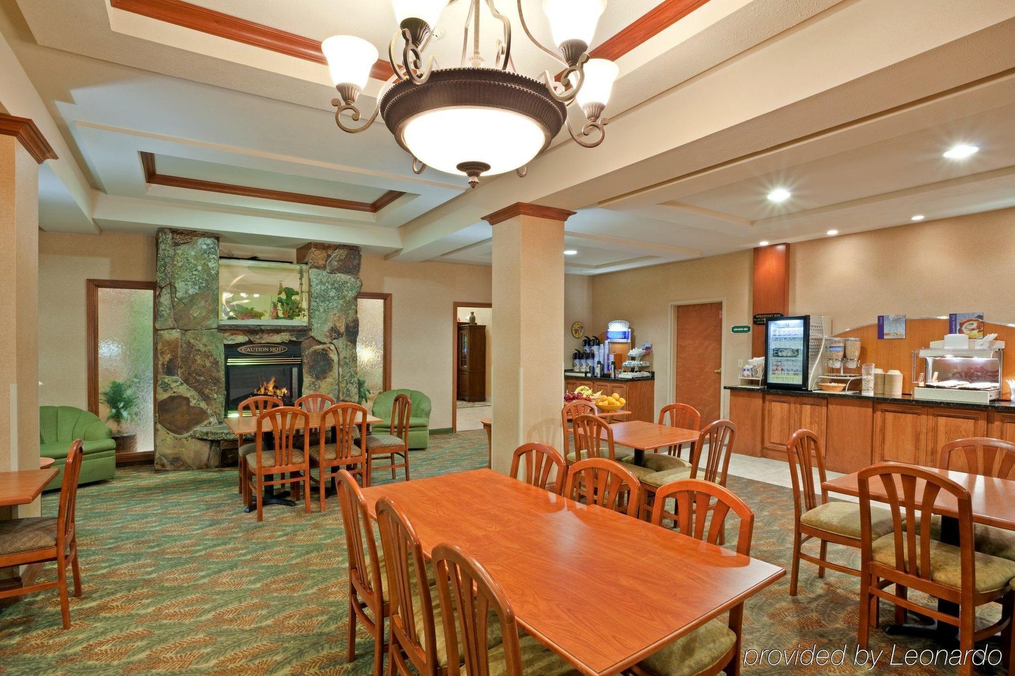 Hayden Triple Play Resort Hotel & Suites מסעדה תמונה